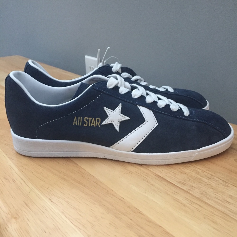 NWOT Converse All Star Shoes Men 7 Women 8…